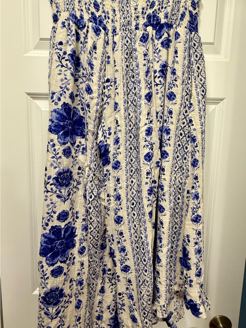 Urban Outfitters - Out From Under Beachy Keen Smocked Wide Leg Crop Pants - Picture 4 of 6